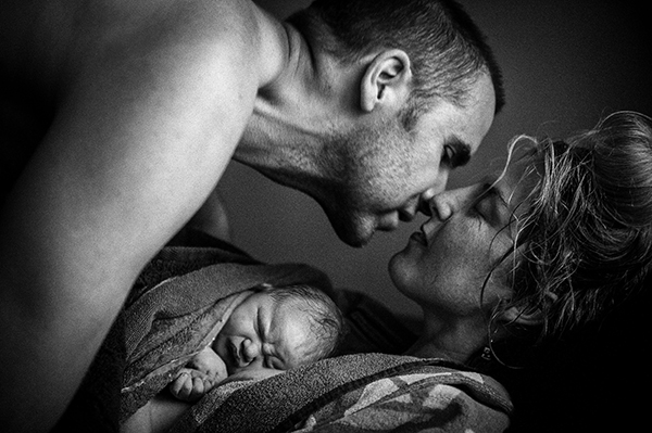 2015 International Association of Professional Birth Photographers - Second Place Winner - 161 | Happiness | © Jos Verhoogen